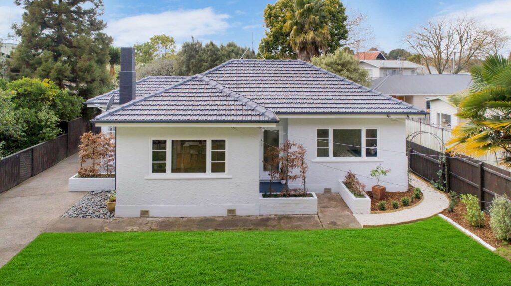 18 Tui Avenue, Forest Lake